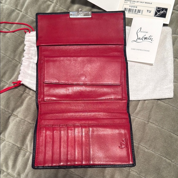 Christian Louboutin Roxane Wallet - Picture 5 of 9